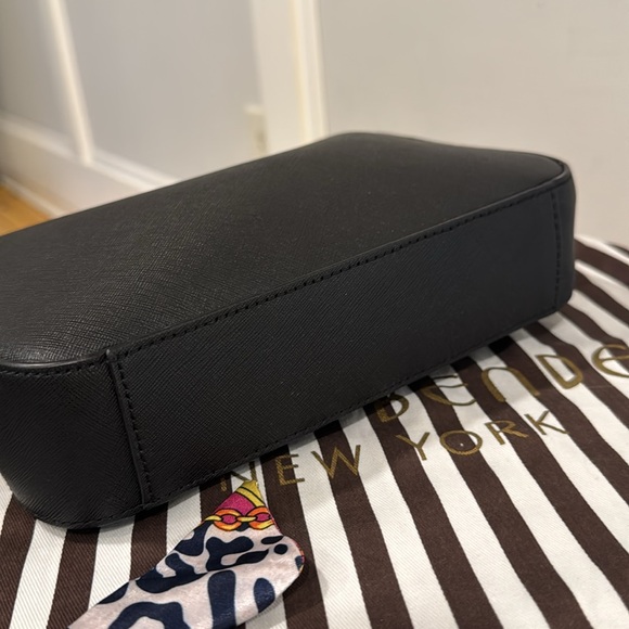 Henri Bendel Bag Black Saffiano Leather Crossbody Bag - Picture 8 of 17